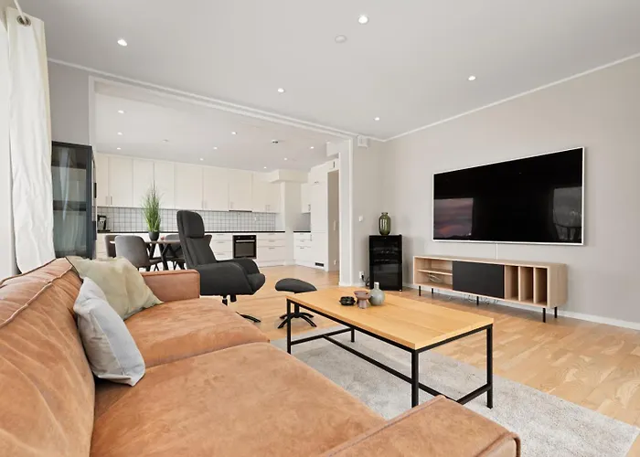 公寓 Modern Penthouse With Views In *